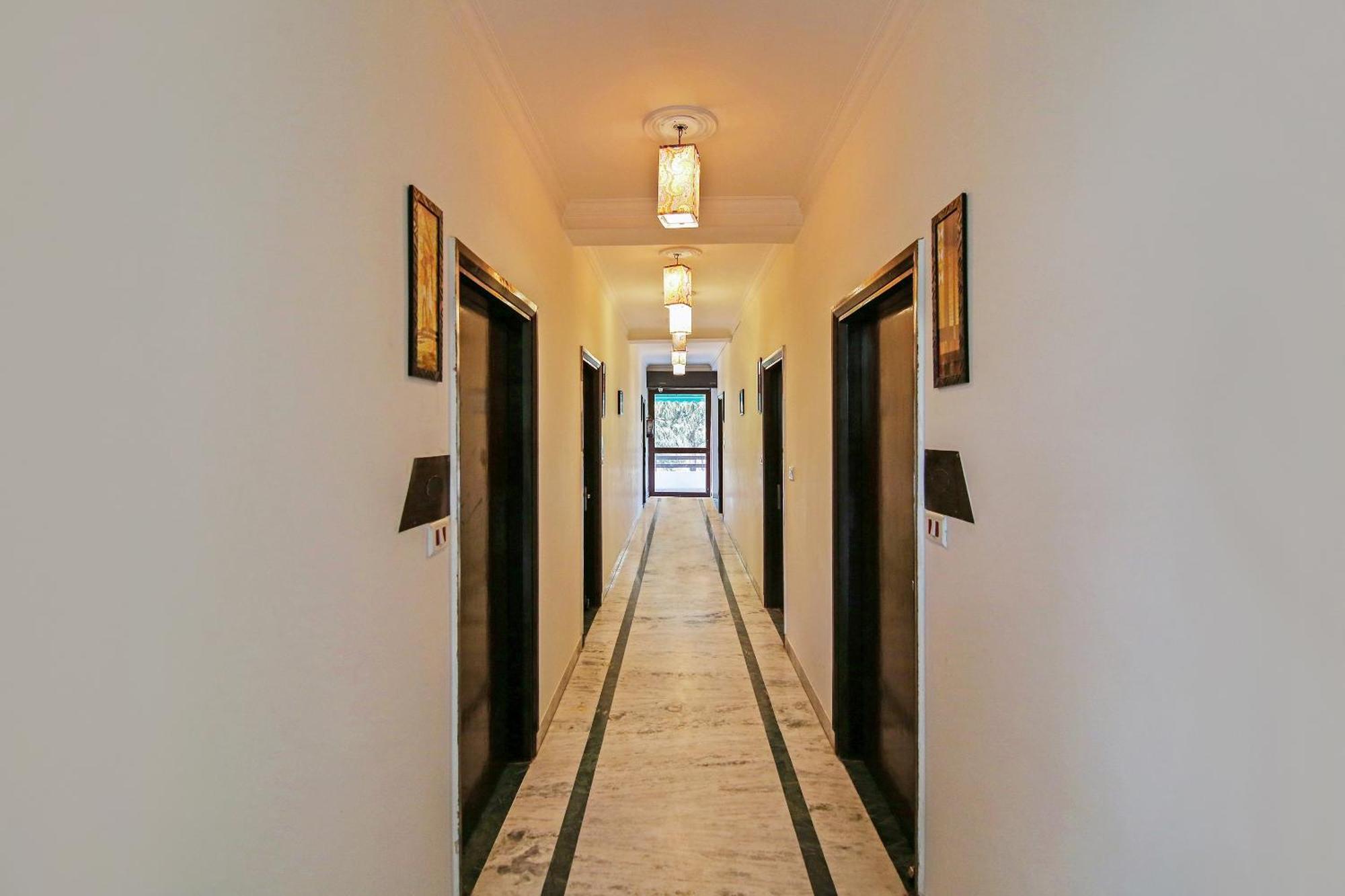 Capital O Tipsyy Near Aravali Biodiversity Park Гургаон Екстериор снимка
