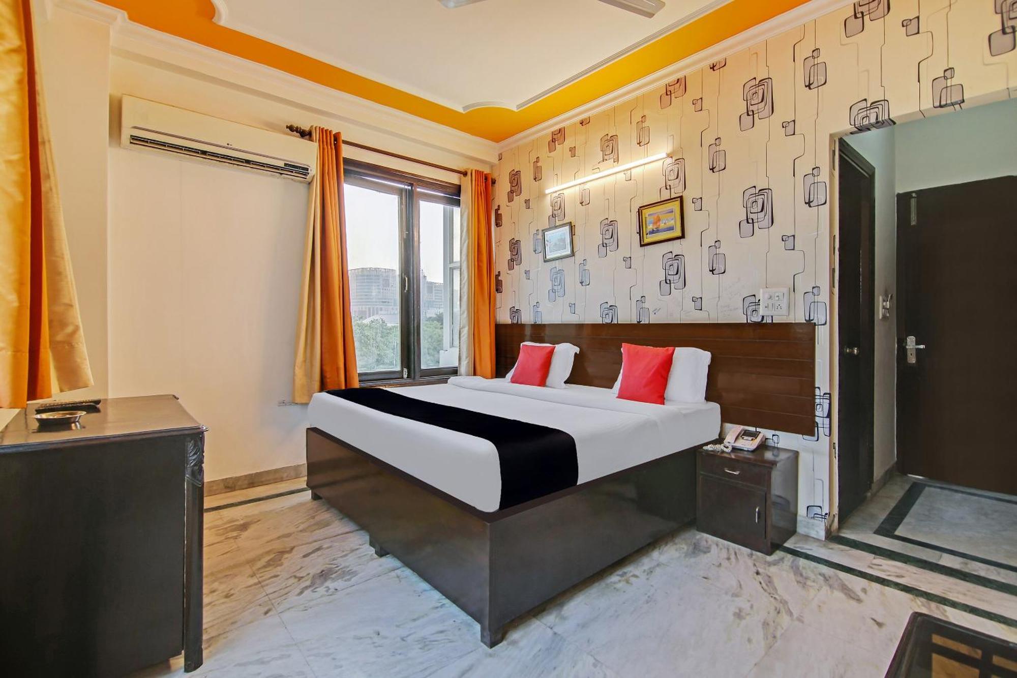 Capital O Tipsyy Near Aravali Biodiversity Park Гургаон Екстериор снимка
