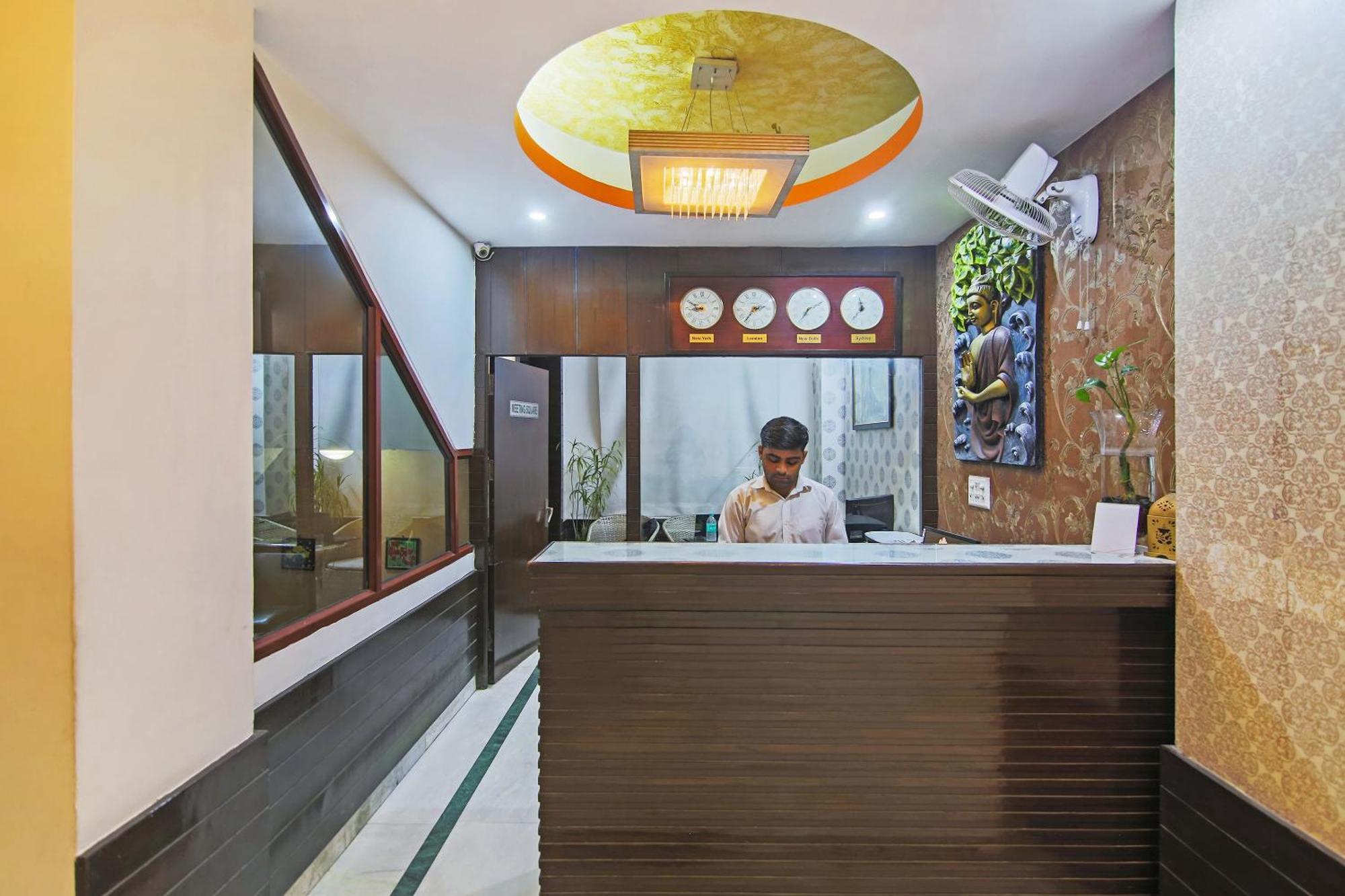 Capital O Tipsyy Near Aravali Biodiversity Park Гургаон Екстериор снимка