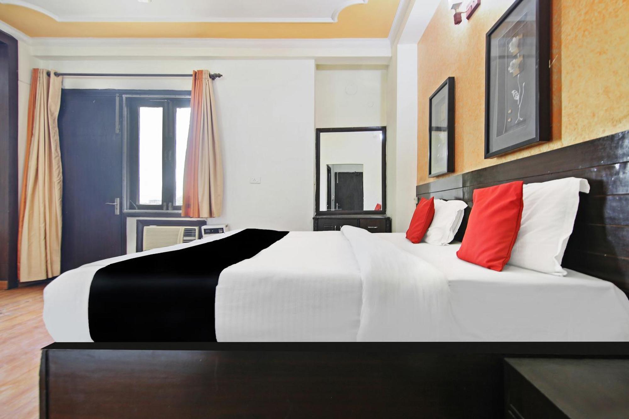 Capital O Tipsyy Near Aravali Biodiversity Park Гургаон Екстериор снимка