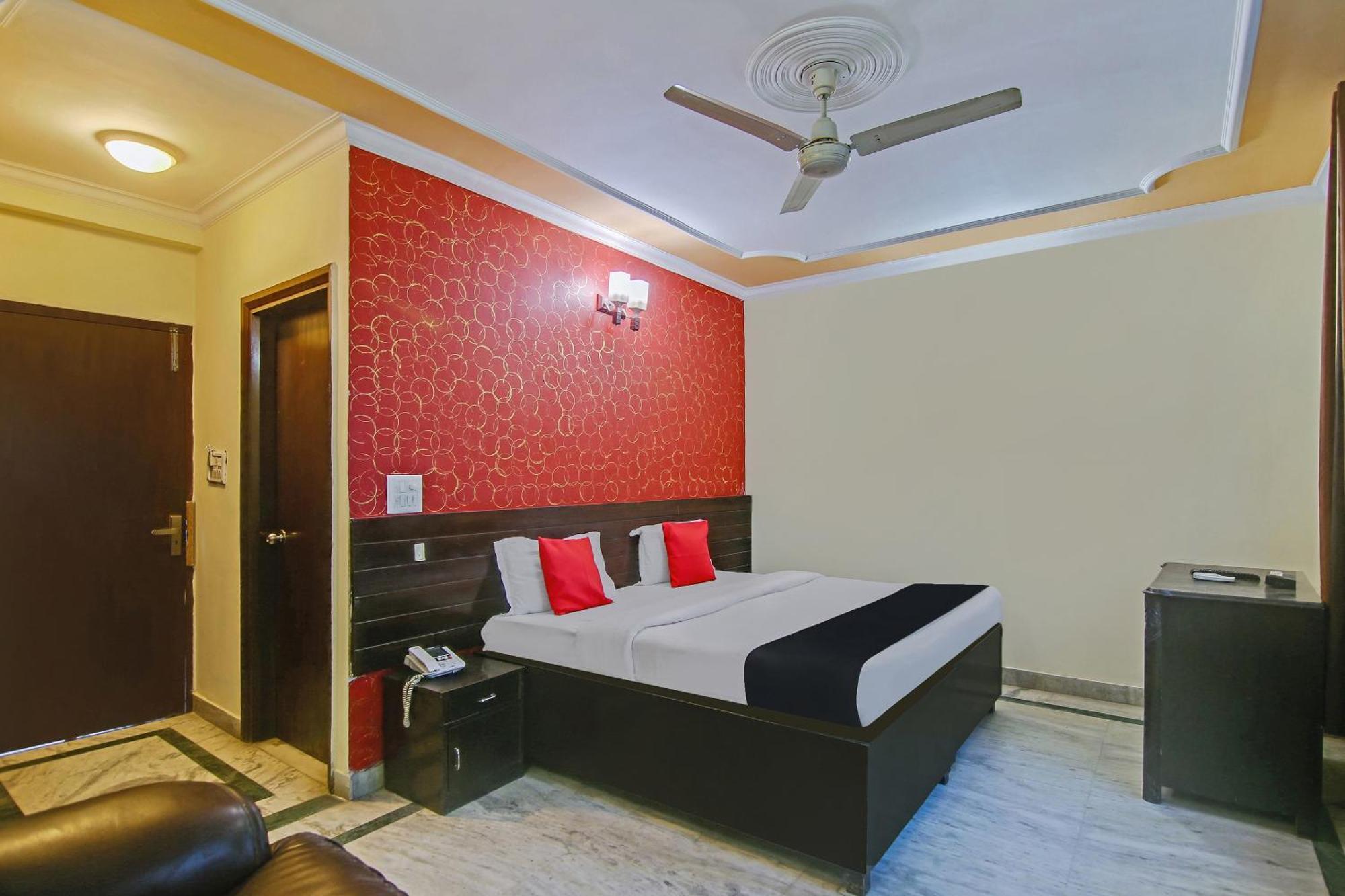 Capital O Tipsyy Near Aravali Biodiversity Park Гургаон Екстериор снимка