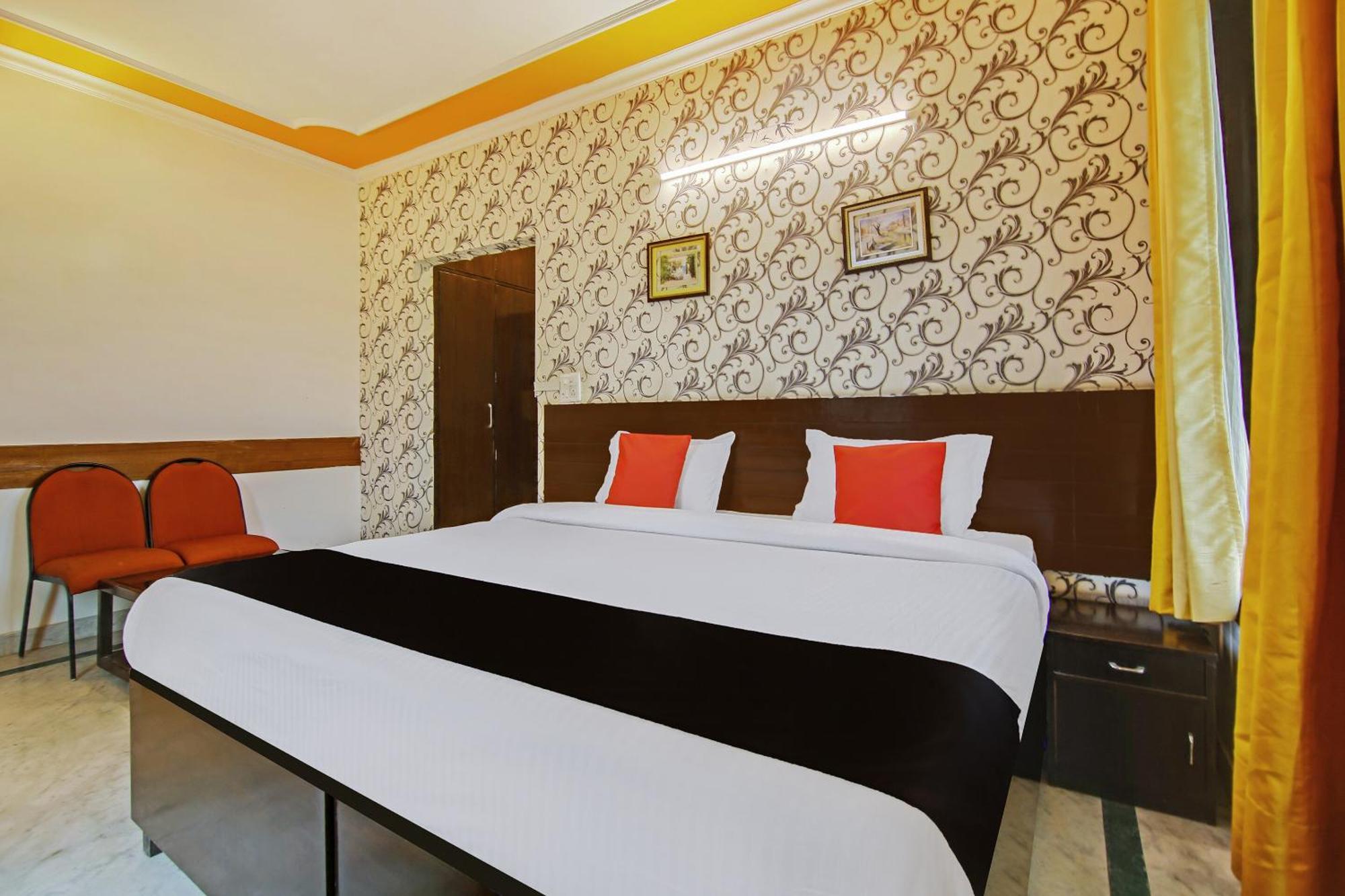 Capital O Tipsyy Near Aravali Biodiversity Park Гургаон Екстериор снимка