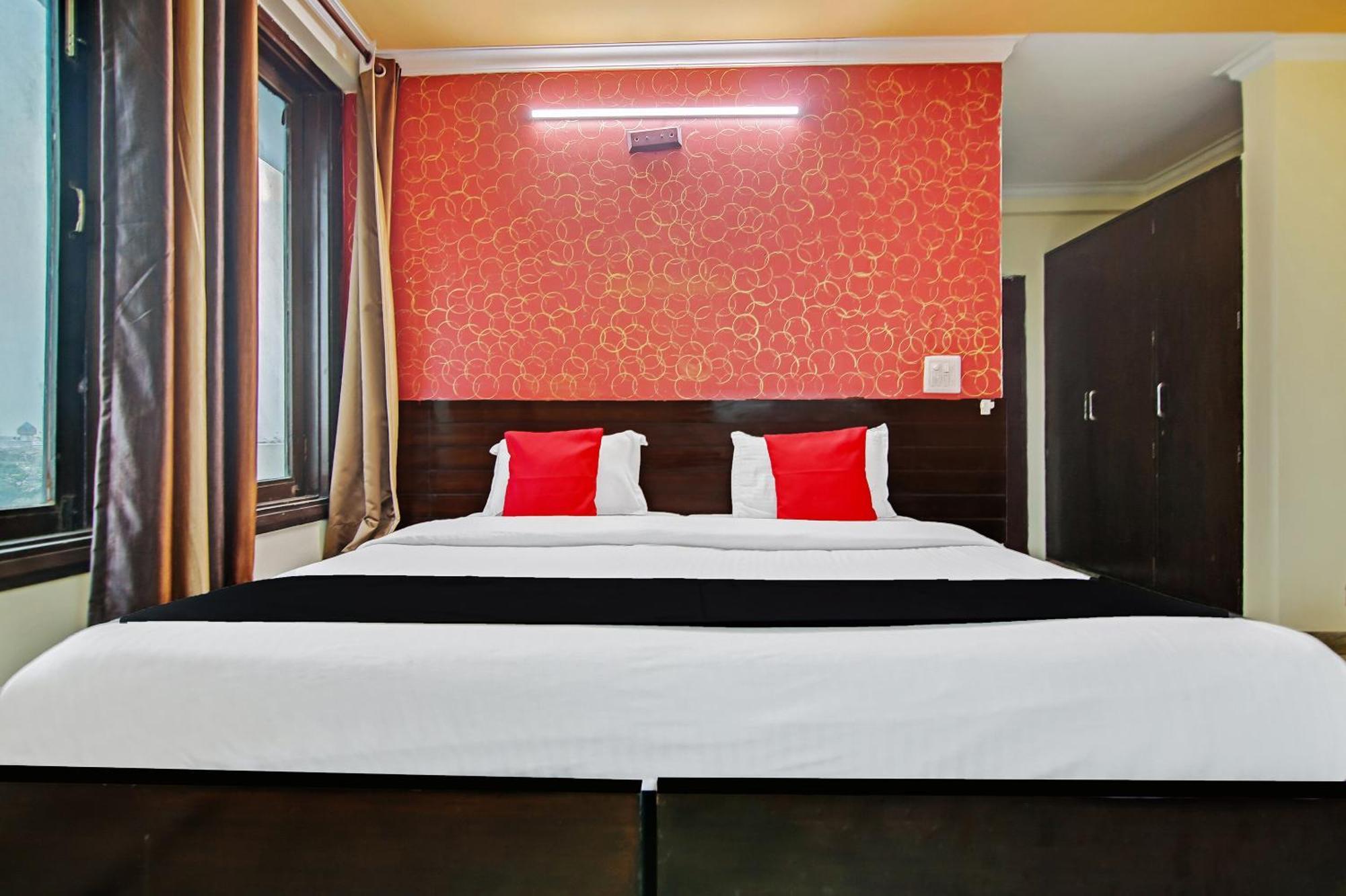 Capital O Tipsyy Near Aravali Biodiversity Park Гургаон Екстериор снимка