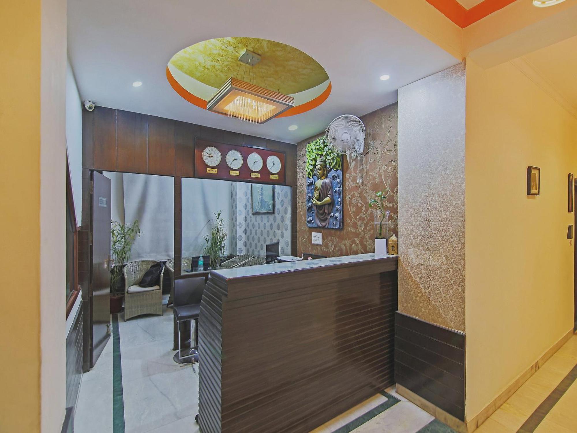 Capital O Tipsyy Near Aravali Biodiversity Park Гургаон Екстериор снимка